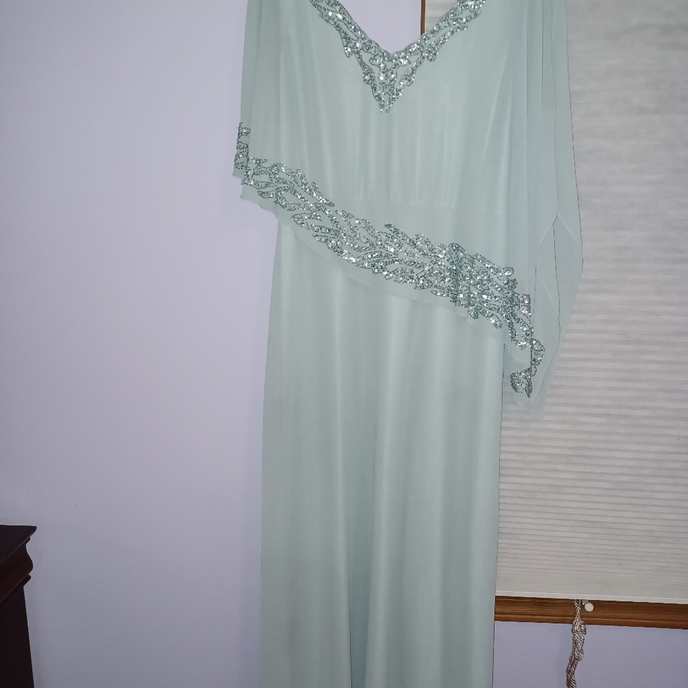 🎈❤GIVE ME AN OFFER  Evening Dress size 12 Prom wedding dress